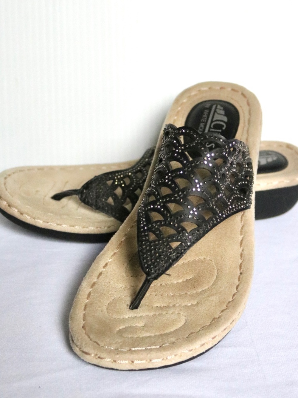 Cliffs by White Mountain Cameo Wedge Heel Sandal Black Size 7.5 Summer Vacation